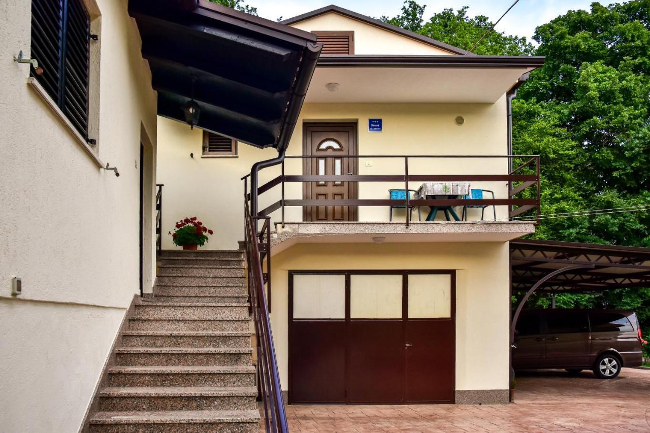 Apartman Koraca Roč Exterior foto