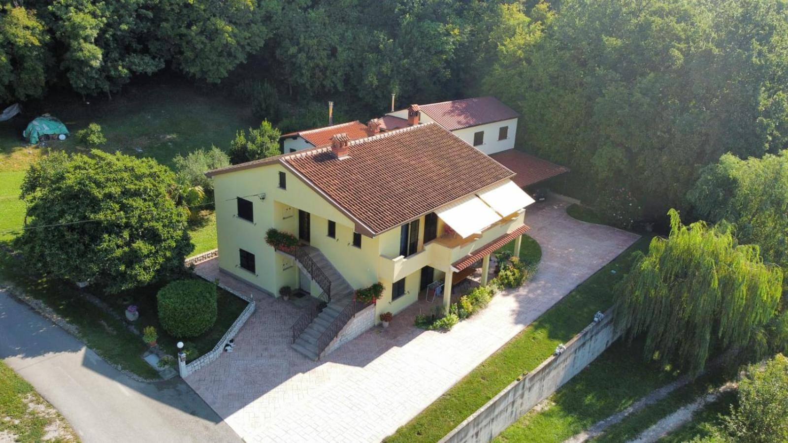 Apartman Koraca Roč Exterior foto